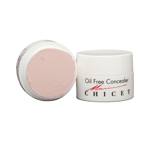 Oil Free Concealer in the shade Light Ivory