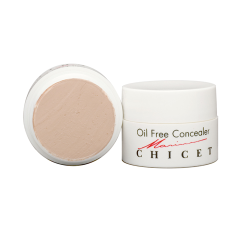 Oil Free Concealer in the shade Light